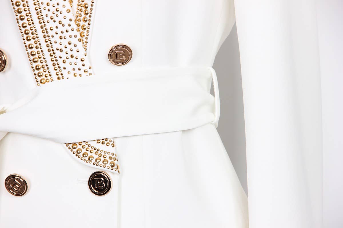 BL085 Chic Green-Collar Blazer with Hot Metal Accent